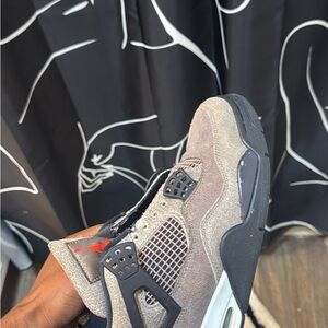 Air Jordan 4 Taupe Haze